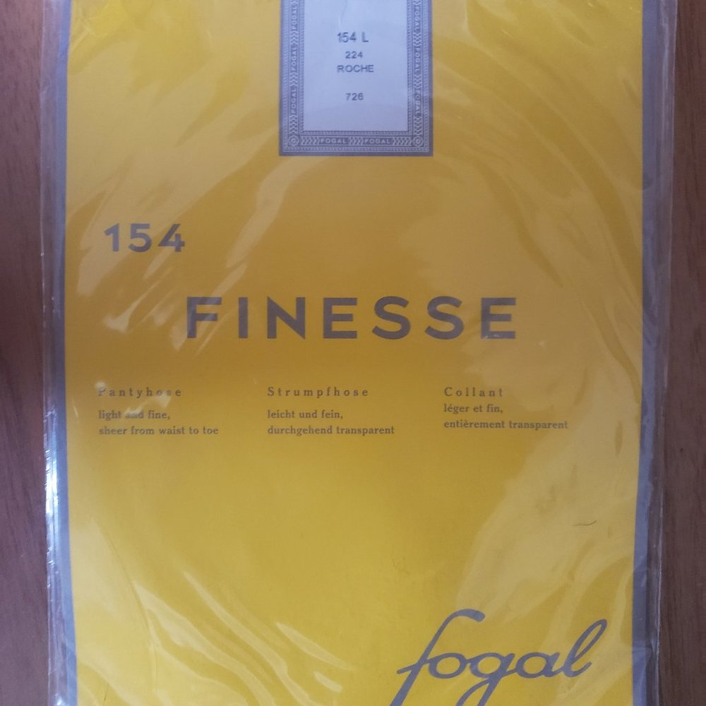 Fogal brand Finesse pantyhose, size L, color "roche' (black)